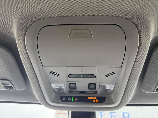 Used 2021 GMC Acadia AT4 w/ Technology Package AWD/4WD image 30