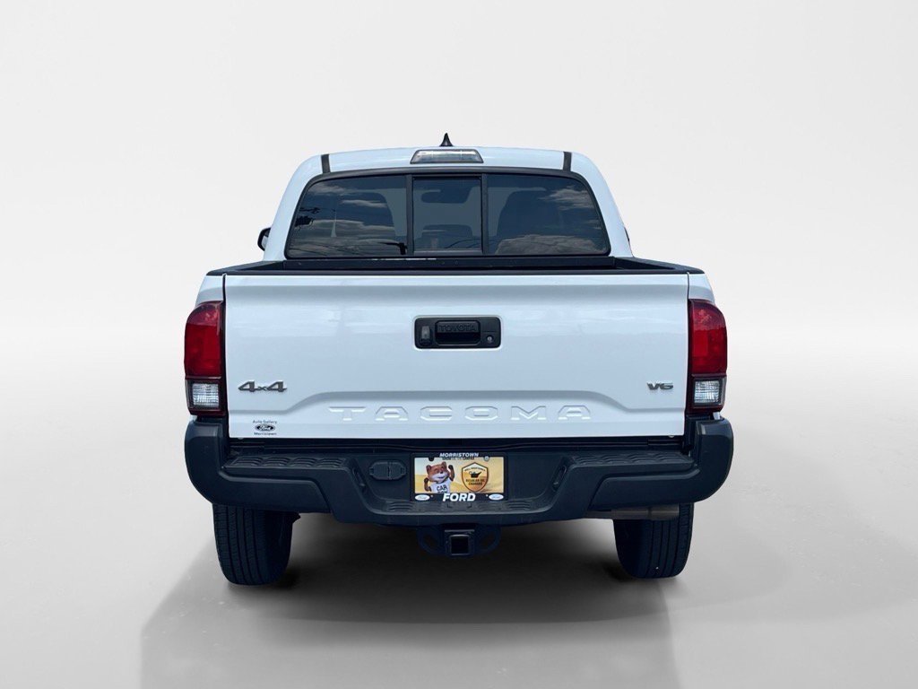 Used 2021 Toyota Tacoma SR image 3