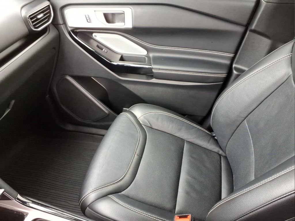 Certified 2023 Ford Explorer ST w/ Equipment Group 401A image 21
