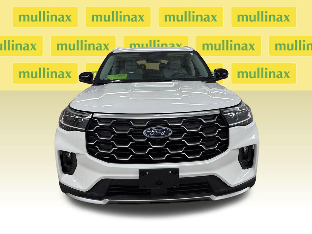 Certified 2025 Ford Explorer Platinum w/ Ultimate Package AWD/4WD image 16