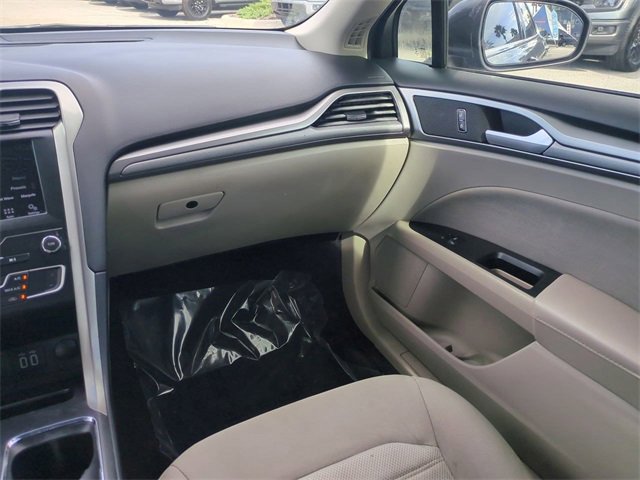 Certified 2019 Ford Fusion SE image 16