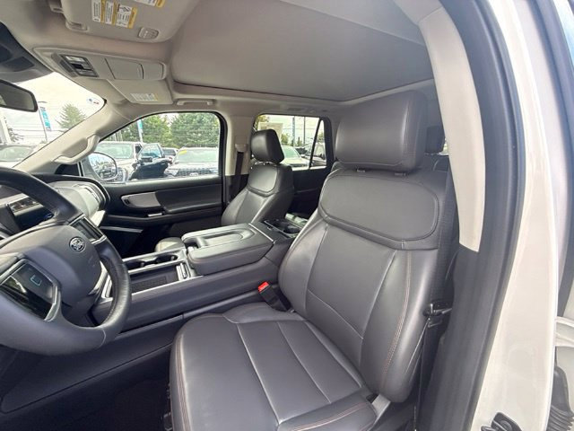 Certified 2025 Ford Expedition Active AWD/4WD image 17