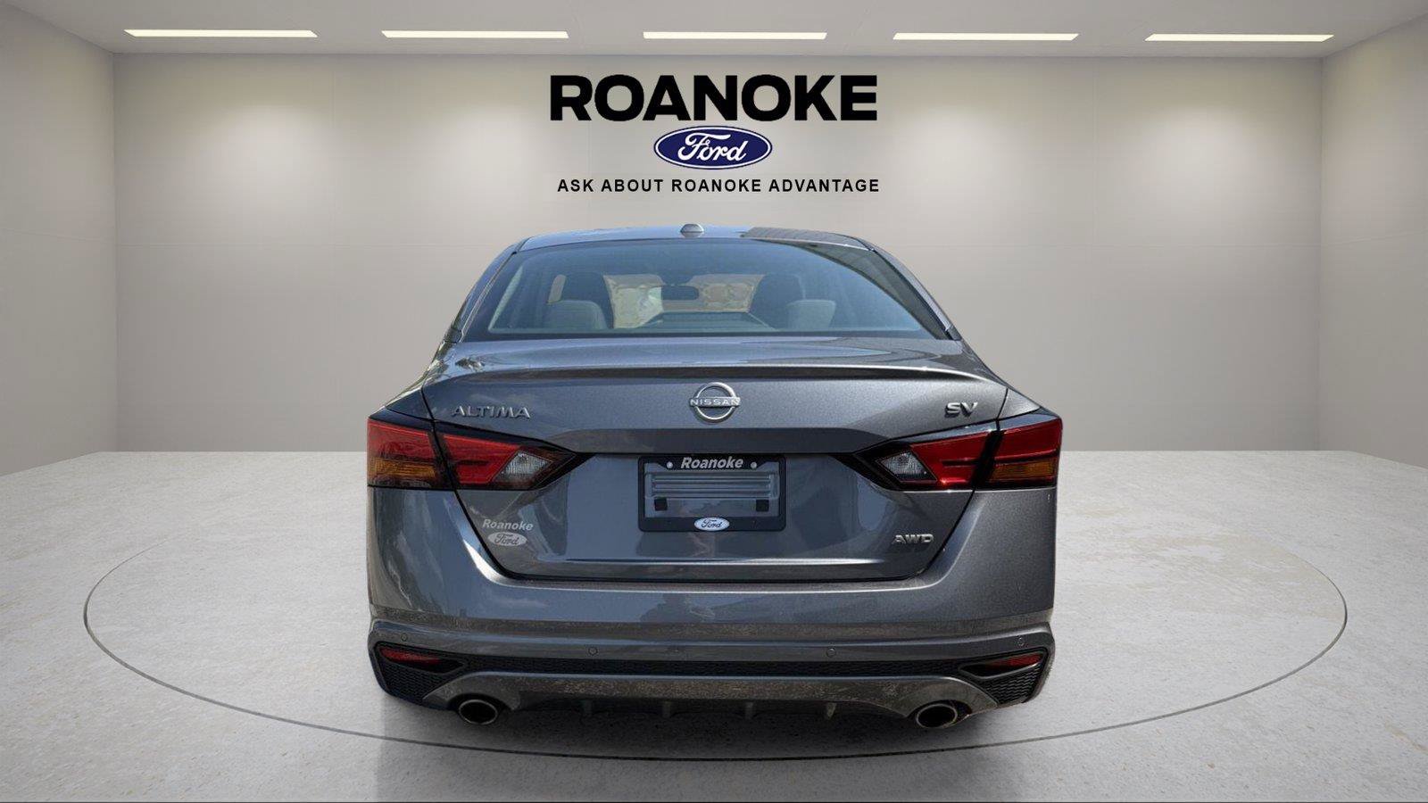 Used 2024 Nissan Altima 2.5 SV w/ SV Premium Package AWD/4WD image 16