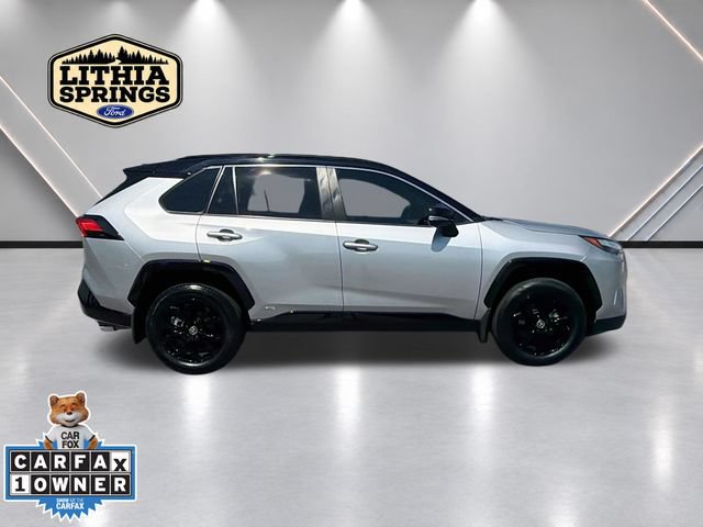 Used 2022 Toyota RAV4 XSE AWD/4WD image 2