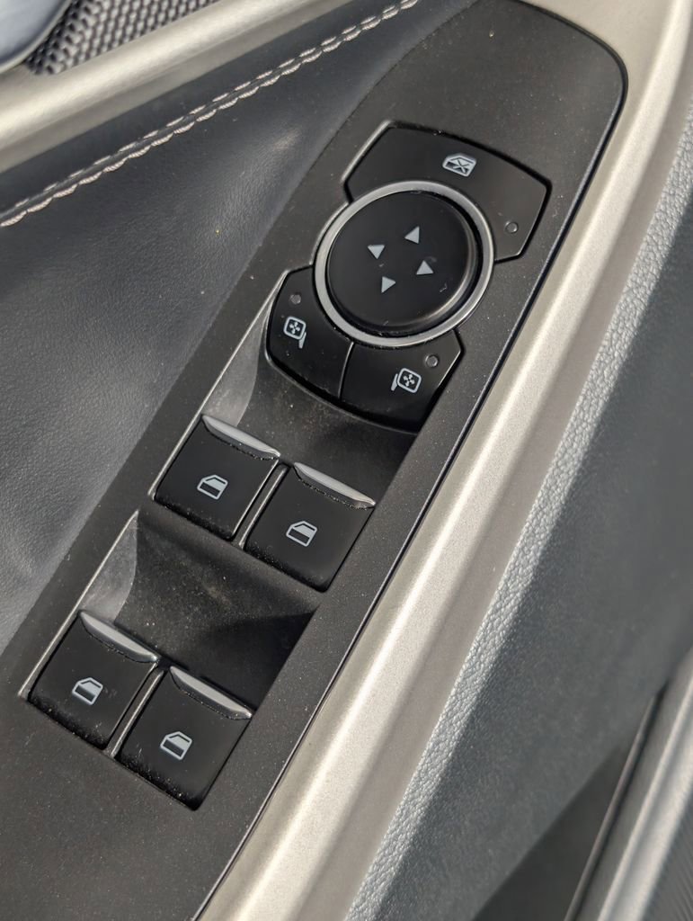 Certified 2022 Ford Explorer XLT RWD image 24