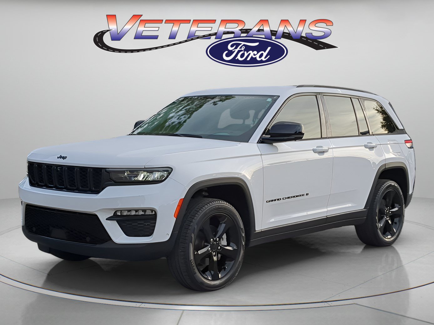 Used 2023 Jeep Grand Cherokee Limited w/ Luxury Tech Group II