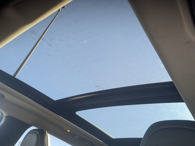 Used 2021 Jeep Cherokee Limited w/ Elite Package image 29