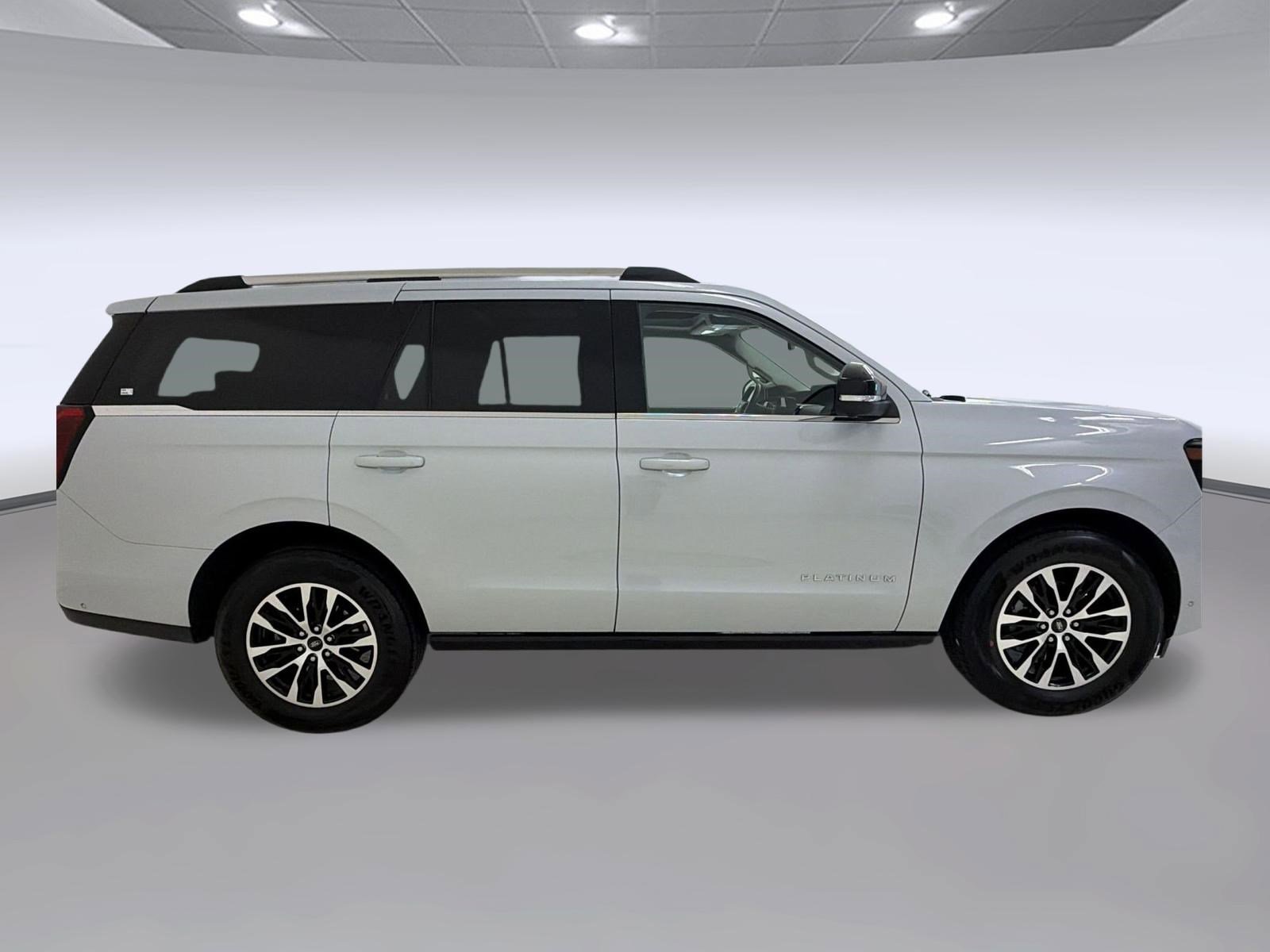 Certified 2025 Ford Expedition Platinum AWD/4WD image 8