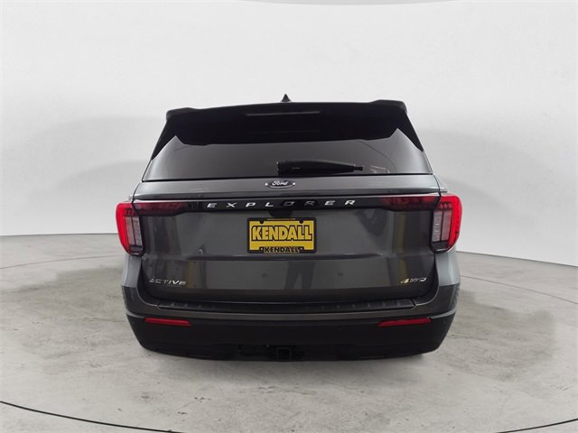 Certified 2025 Ford Explorer Active image 3