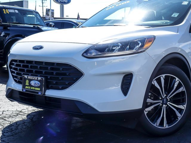 Certified 2022 Ford Escape SE w/ SE Sport Appearance Package FWD image 3