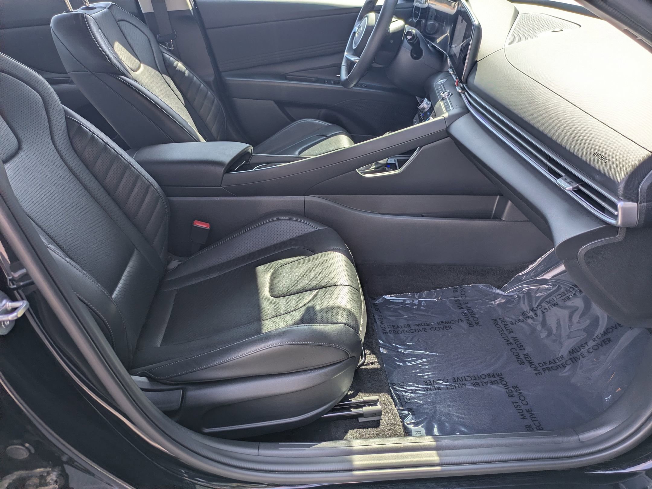 Used 2024 Hyundai Elantra Limited image 40