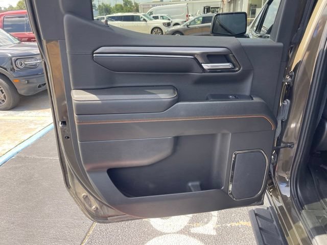 Used 2023 GMC Sierra 1500 AT4 w/ AT4 Premium Package AWD/4WD image 17