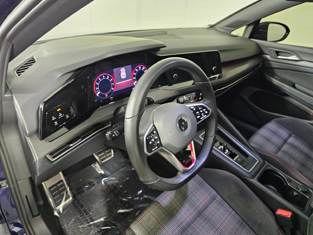 Used 2022 Volkswagen GTI S FWD image 21