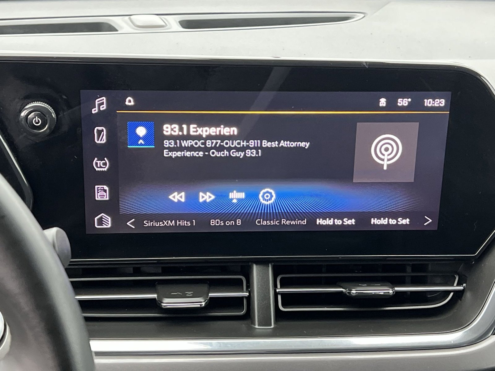 Used 2025 Chevrolet Trax ACTIV image 18