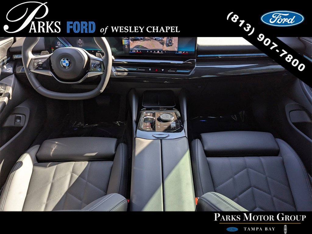 Used 2025 BMW 530i xDrive w/ Premium Package image 12