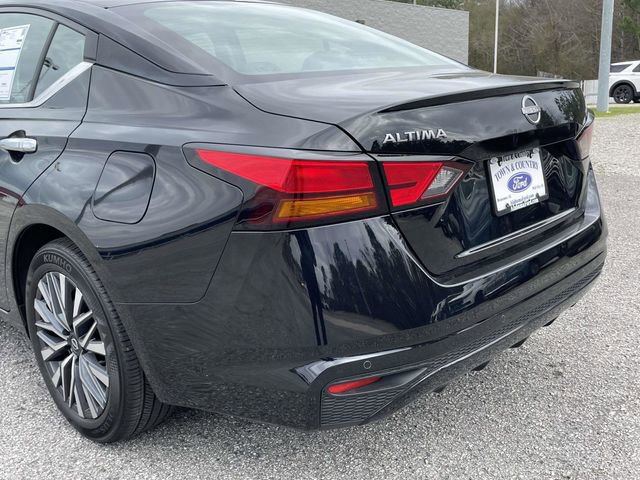 Used 2025 Nissan Altima 2.5 SV image 12