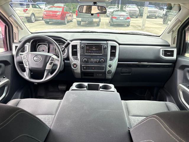 Used 2019 Nissan Titan SV RWD image 11