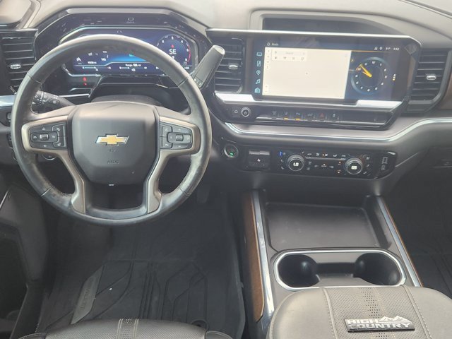 Used 2024 Chevrolet Silverado 3500 High Country w/ Technology Package AWD/4WD image 28
