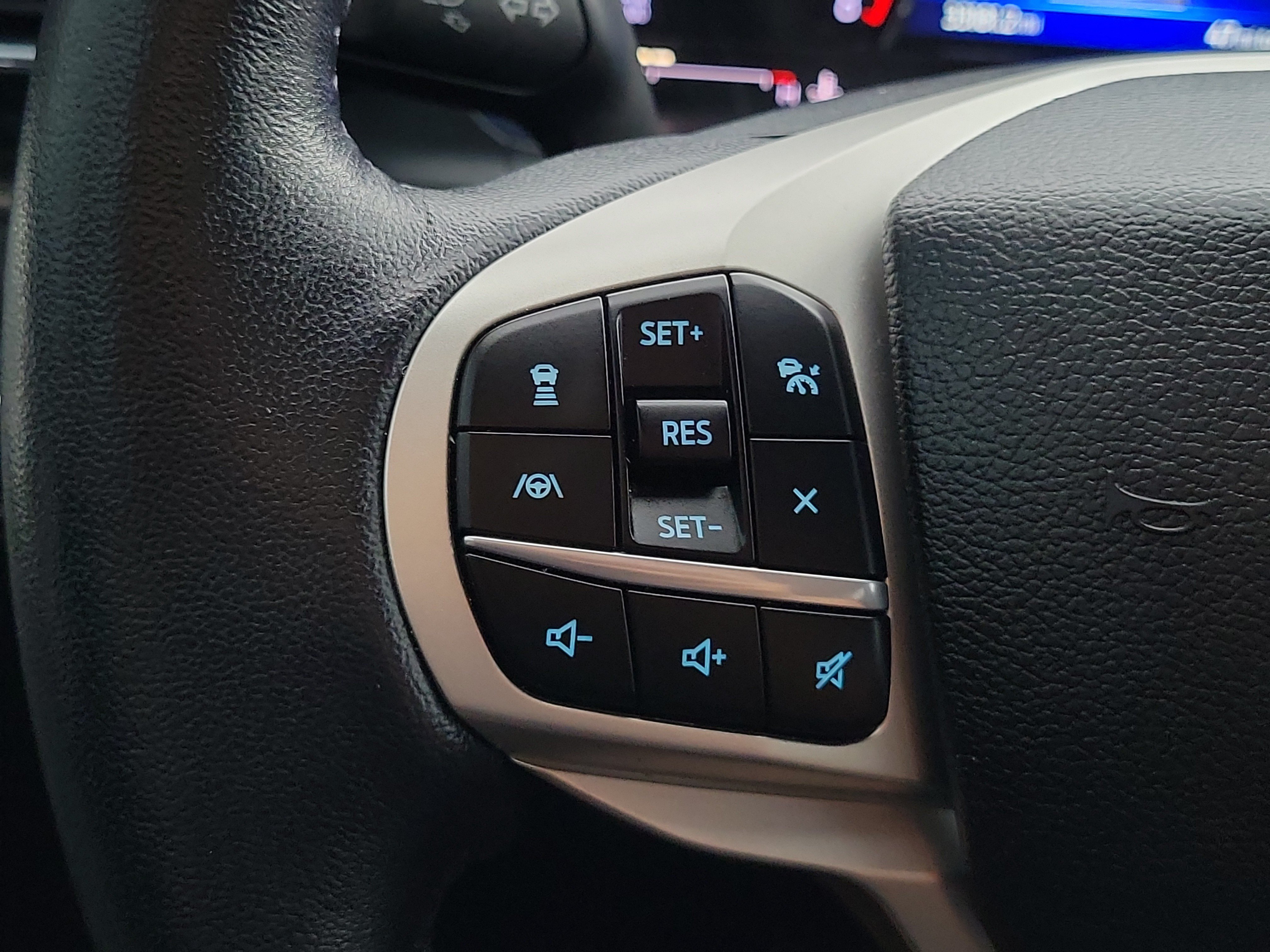 Certified 2023 Ford Explorer Limited w/ Limited Technology Package RWD image 28