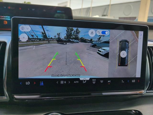 Certified 2025 Ford Expedition Platinum w/ Driver's Package image 21