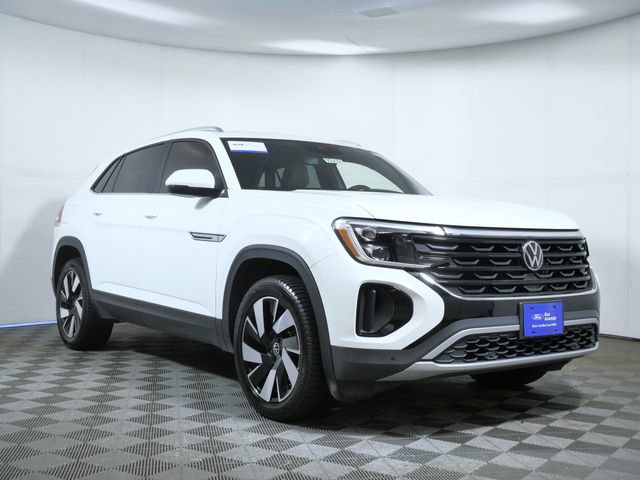 Used 2024 Volkswagen Atlas Cross Sport SE AWD/4WD image 1