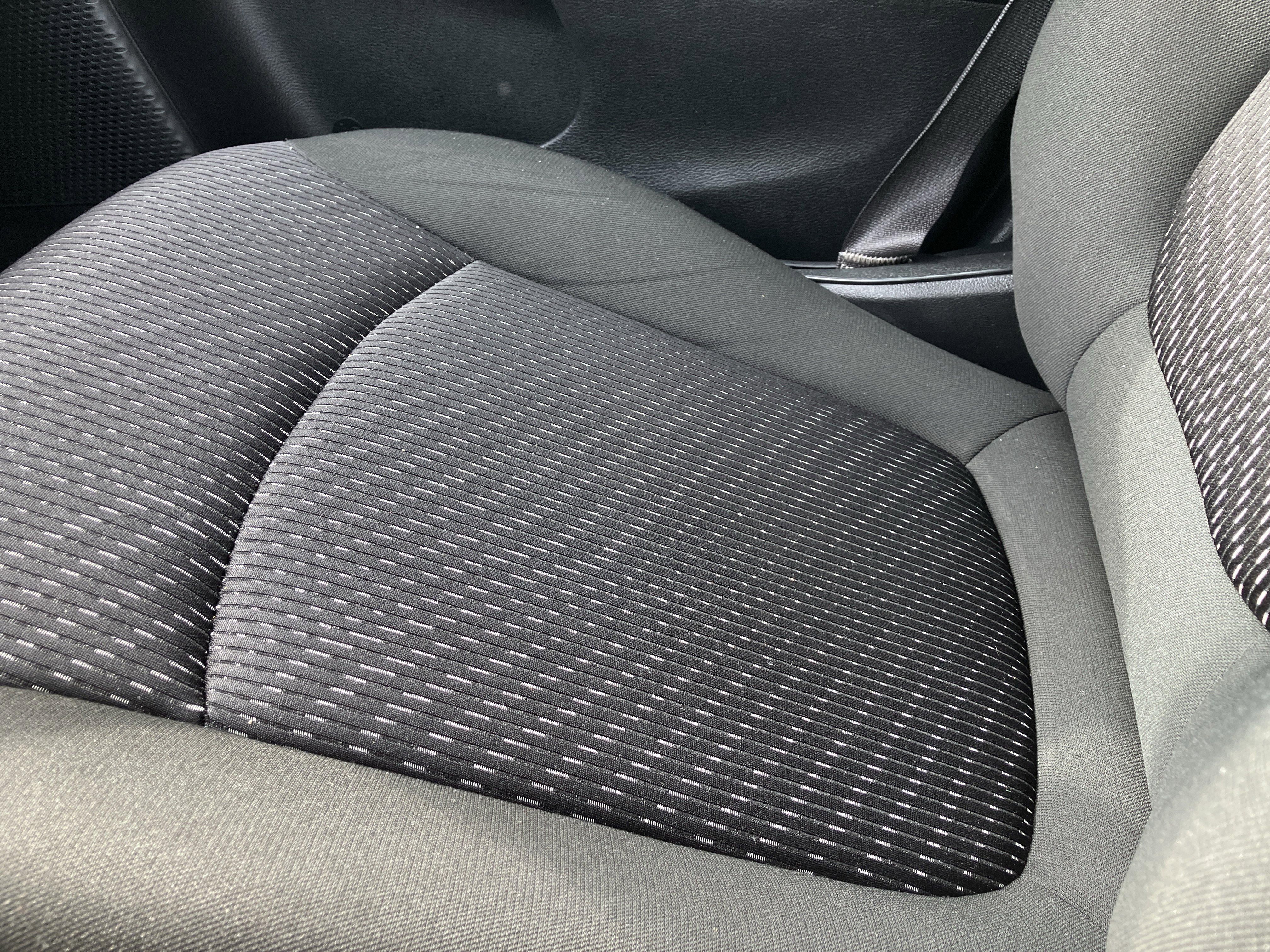 Used 2020 Dodge Journey SE image 28