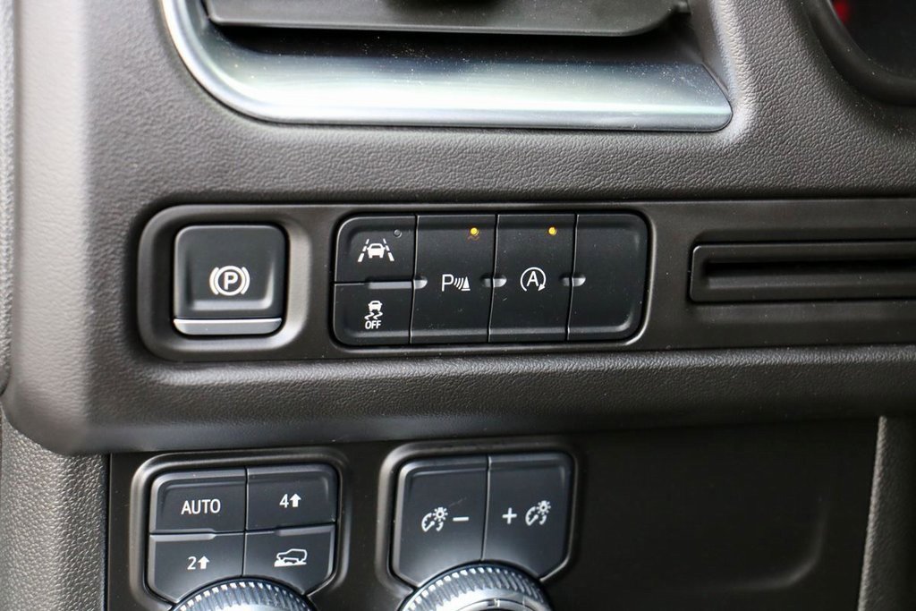 Used 2024 GMC Yukon SLT image 22