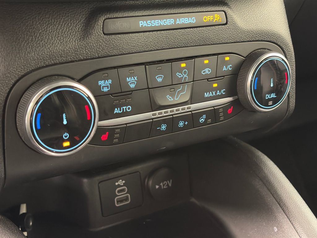 Certified 2025 Ford Escape ST-Line Select AWD/4WD image 21