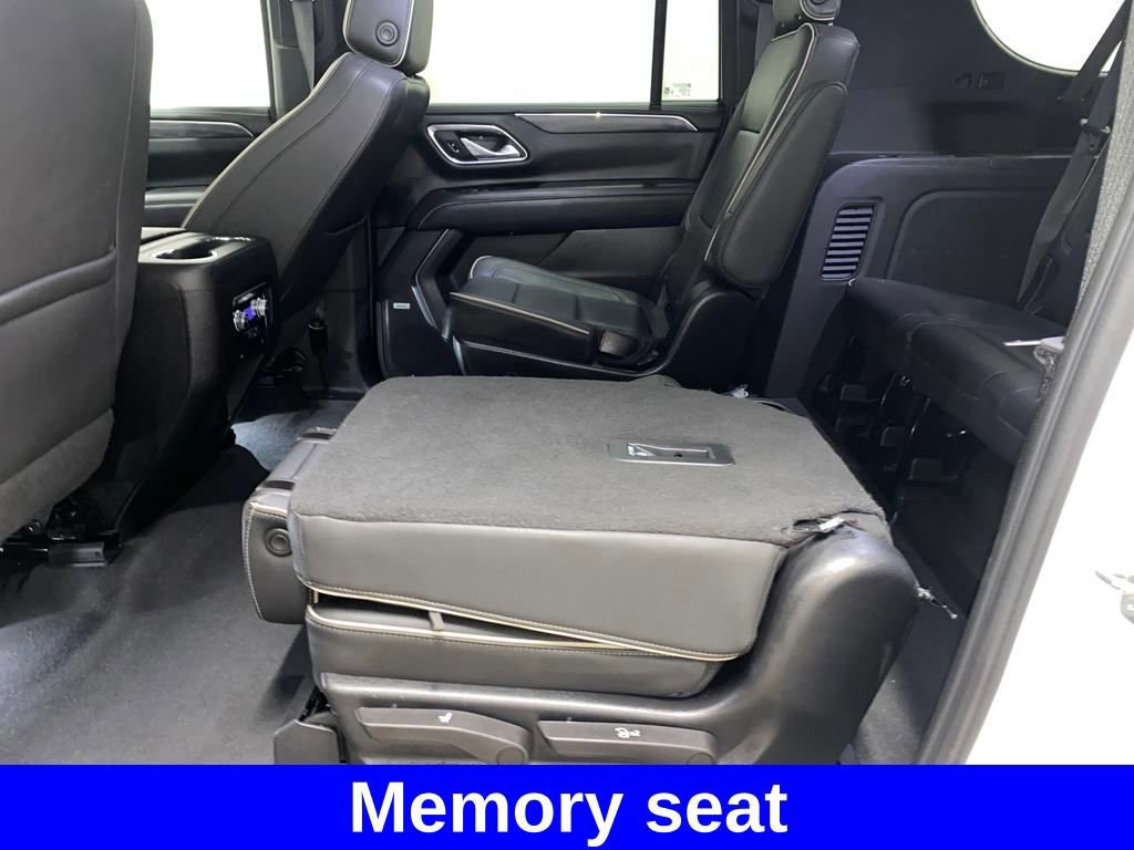Used 2023 GMC Yukon XL SLT image 10