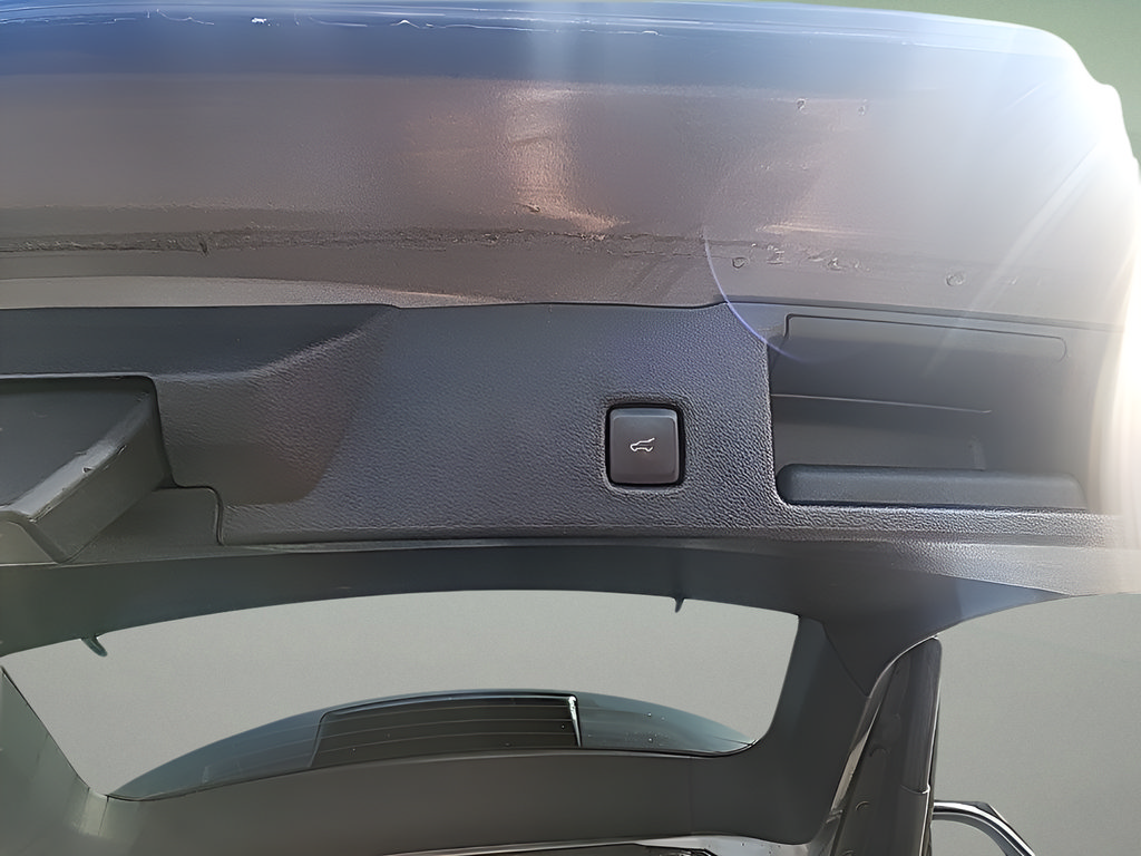 Certified 2024 Ford Escape Platinum AWD/4WD image 12