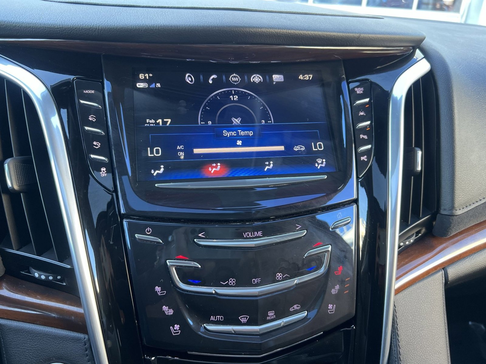 Used 2020 Cadillac Escalade ESV Luxury image 21