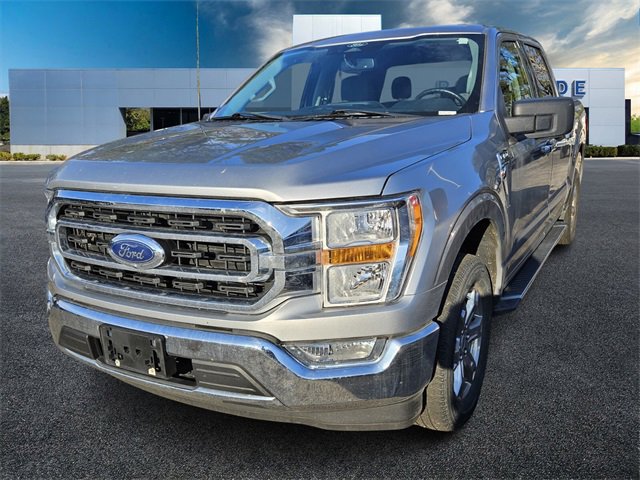 Certified 2022 Ford F150 XLT w/ Equipment Group 301A Mid image 3