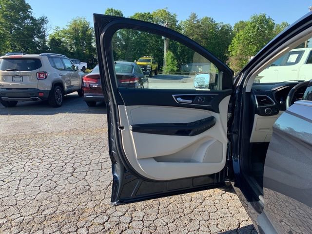 Certified 2023 Ford Edge Titanium AWD/4WD image 19