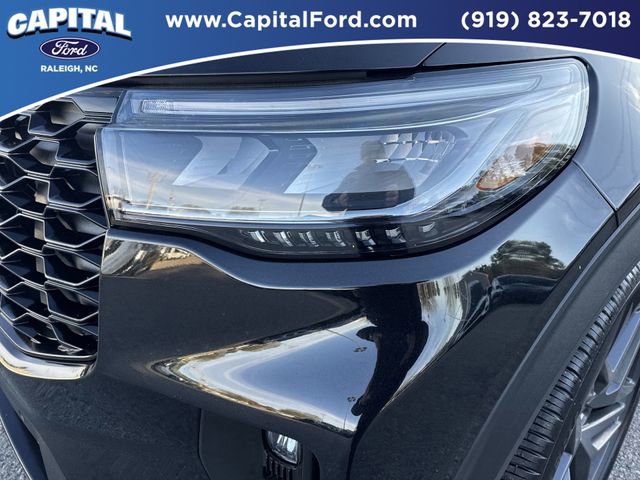Certified 2025 Ford Explorer ST-Line w/ Premium Package AWD/4WD image 11