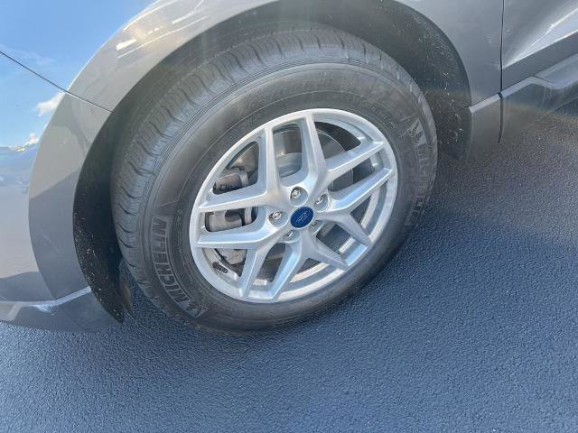 Certified 2022 Ford Edge SE image 11