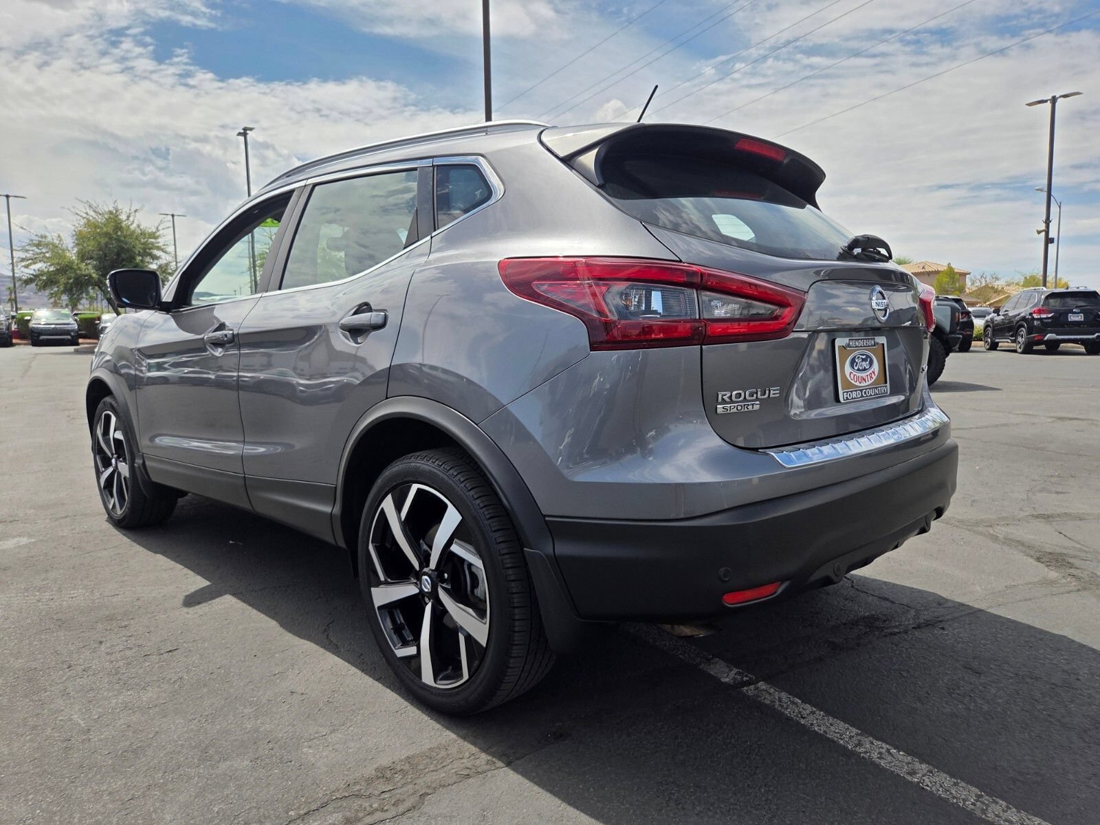 Used 2022 Nissan Rogue Sport SL AWD/4WD image 4