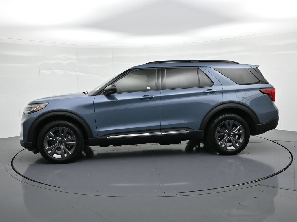 Certified 2025 Ford Explorer Active w/ Active Comfort Package AWD/4WD image 9
