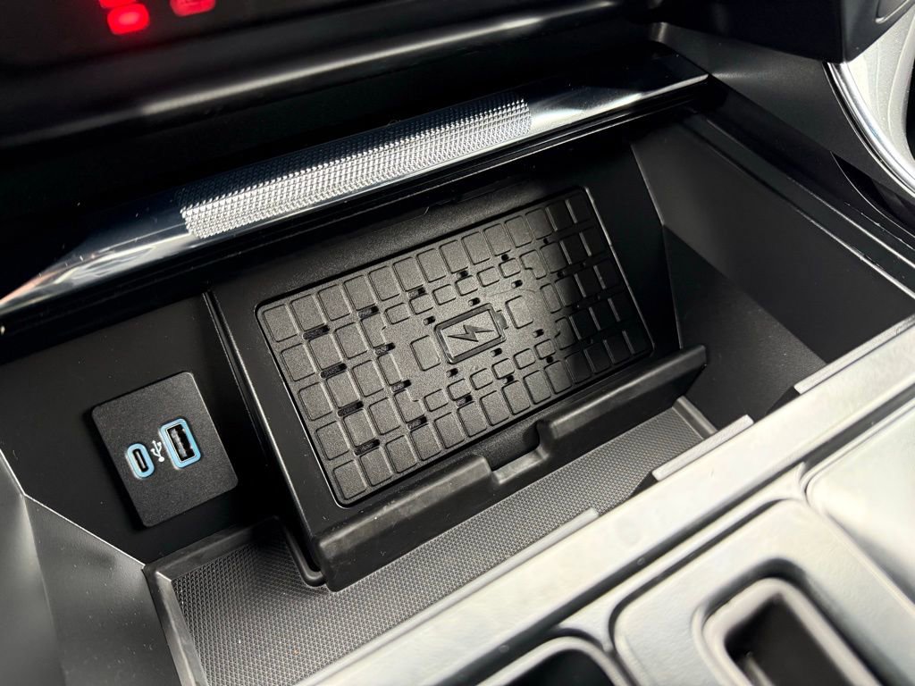 Certified 2023 Ford F150 Lariat w/ Equipment Group 502A High image 14