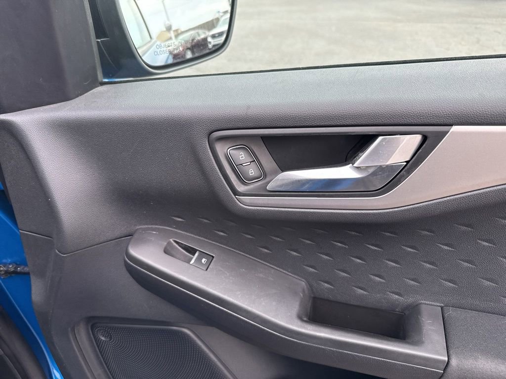 Certified 2020 Ford Escape SE Sport image 30