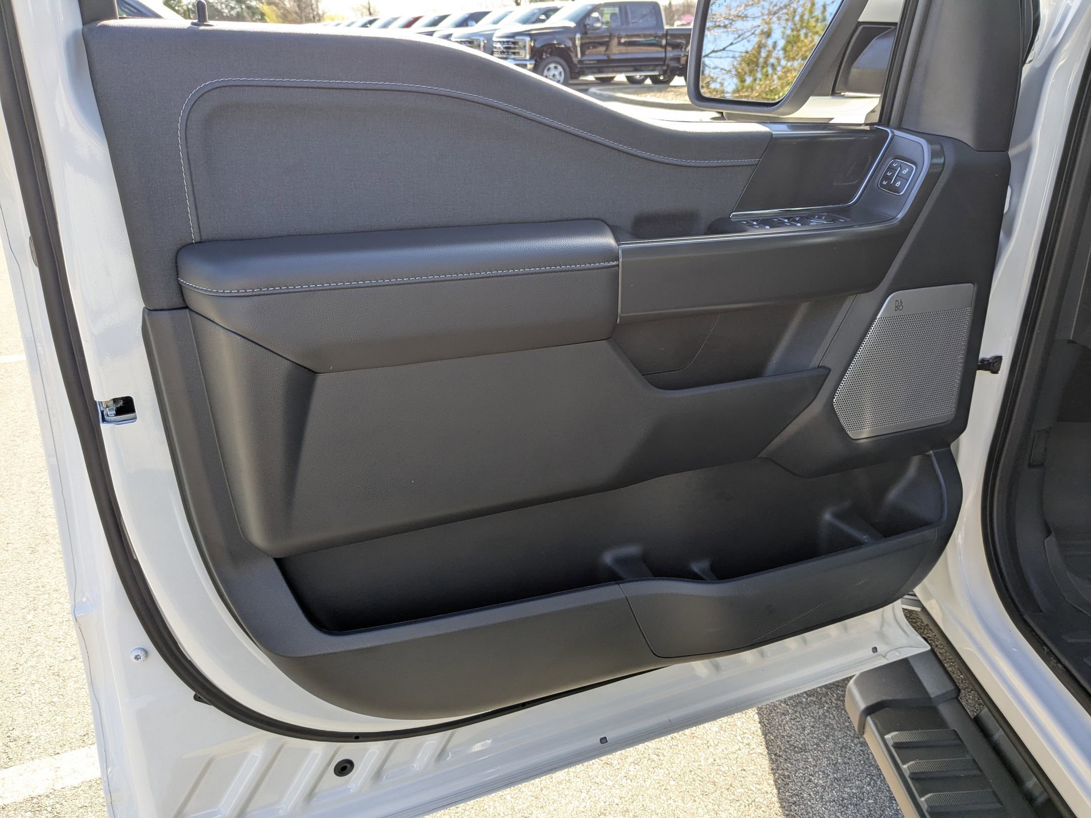 Certified 2025 Ford F150 Lariat w/ Equipment Group 501A Mid image 12