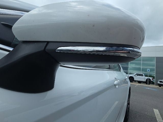 Used 2023 Toyota Camry SE FWD image 7