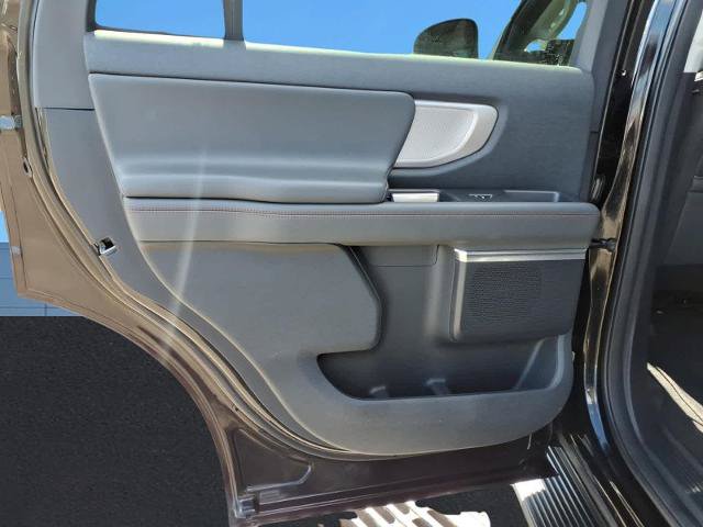 Certified 2025 Ford Expedition Active AWD/4WD image 26