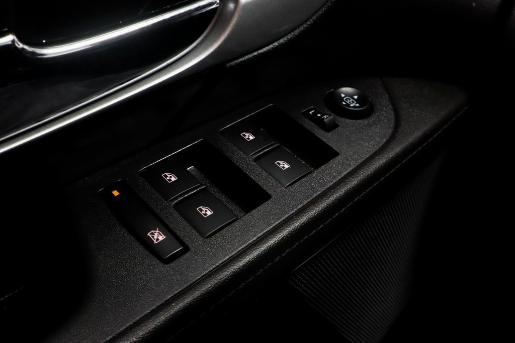 Used 2017 GMC Terrain SLE image 25