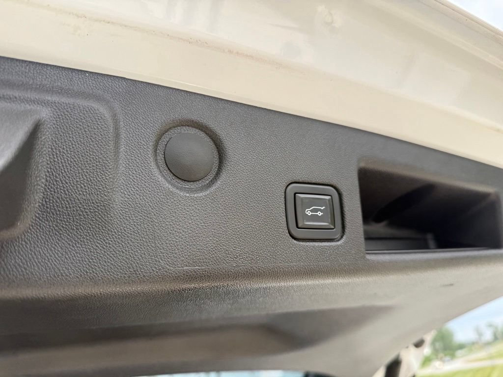 Used 2024 Chevrolet Equinox LT AWD/4WD image 19