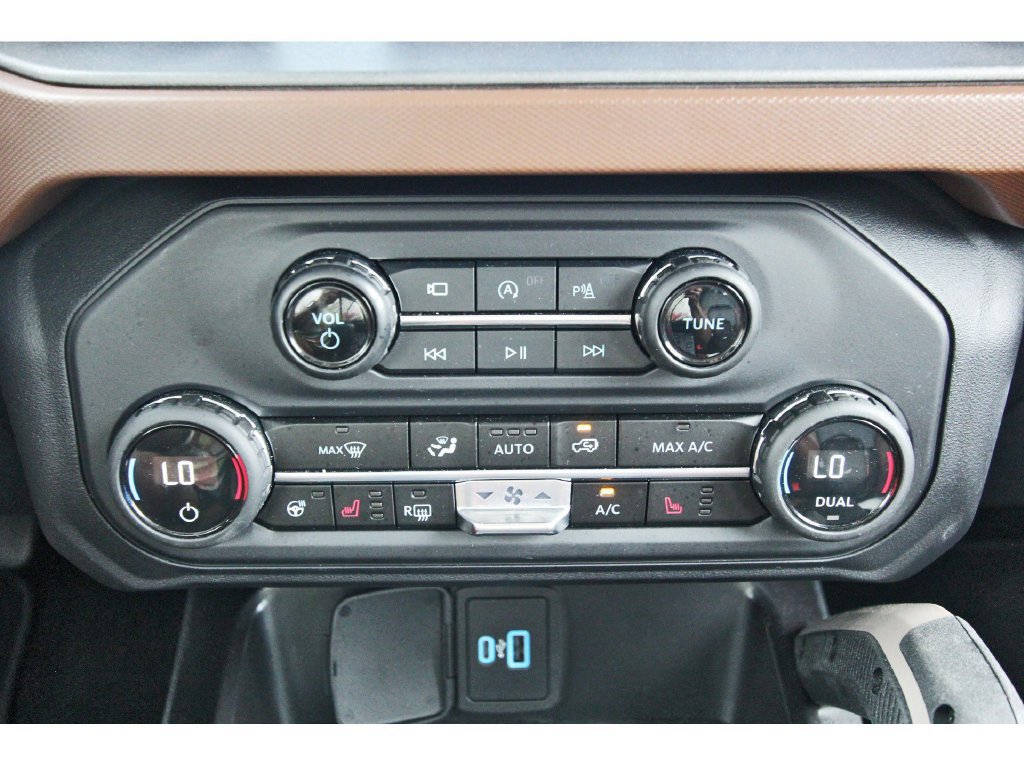 Certified 2024 Ford Bronco Outer Banks AWD/4WD image 30