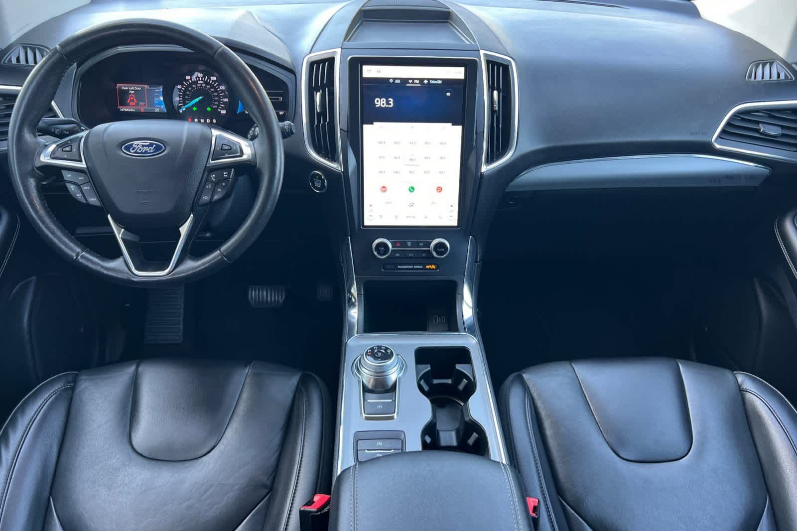 Certified 2022 Ford Edge Titanium AWD/4WD image 3