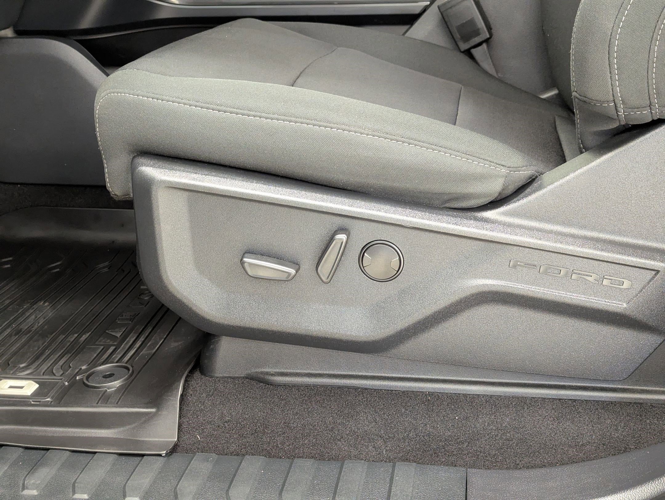 Certified 2023 Ford F150 XLT w/ Equipment Group 302A High image 12