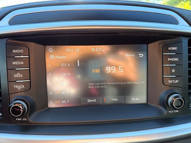 Used 2019 Kia Sorento FWD image 5