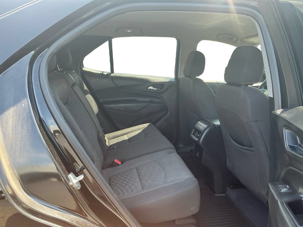 Used 2020 Chevrolet Equinox LT w/ Driver Convenience Package AWD/4WD image 23