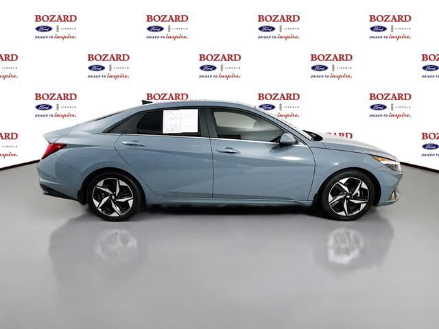 Used 2022 Hyundai Elantra SEL w/ Convenience + Premium Package image 6